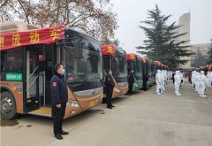 郑州公交推出核酸检测“移动方舱”为群众提供